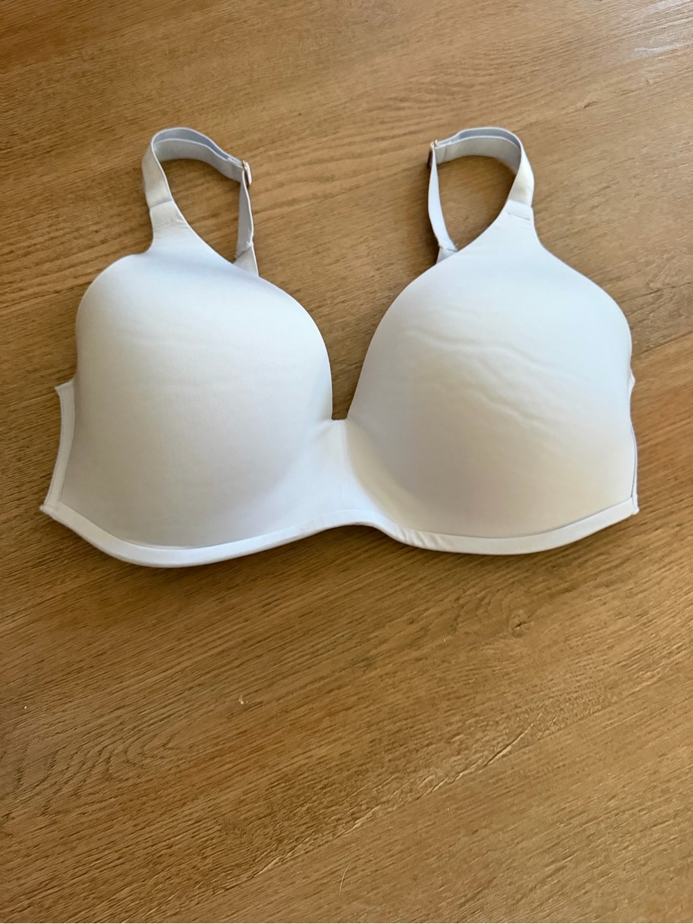 Soma Vanishing 360 Wireless Bra Light Blue Size 36D